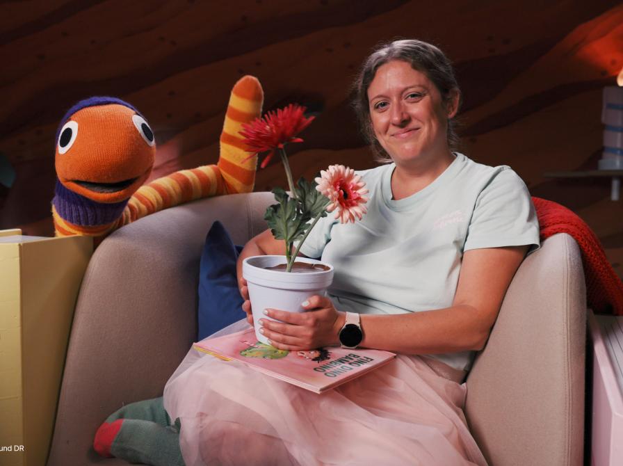 Anna og Orm gør klar til at læsehøjt